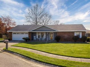 2442 Lapping Ct, Clarksville, IN 47129