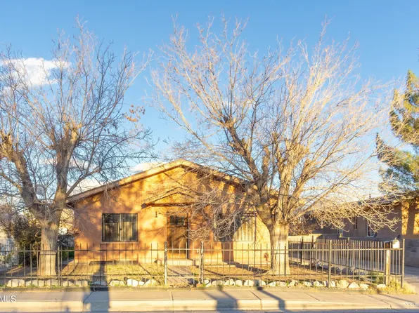 1212 Douglas Dr, Las Cruces, NM 88005