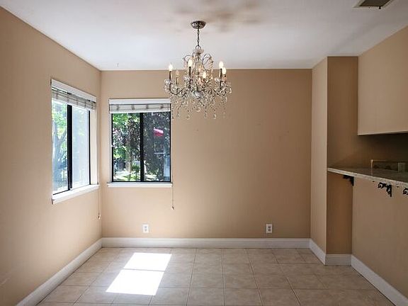 5th image of 4833 Pine Forest Pl