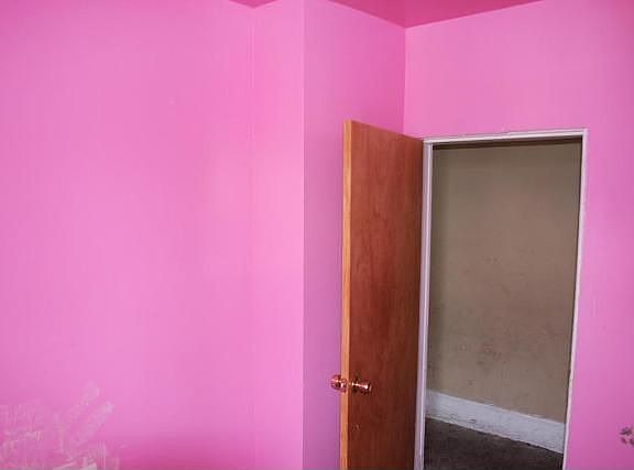 4th image of 8526 North Broadway