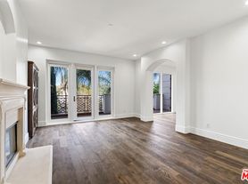137 S Spalding Dr, Beverly Hills, CA