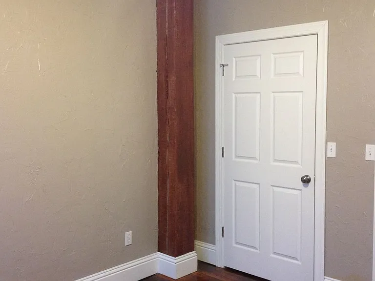 Monroe Street Suites — Photo 19