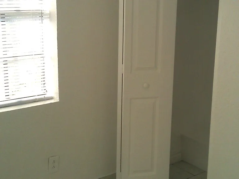3981 Tulip Tree Dr — Photo 5