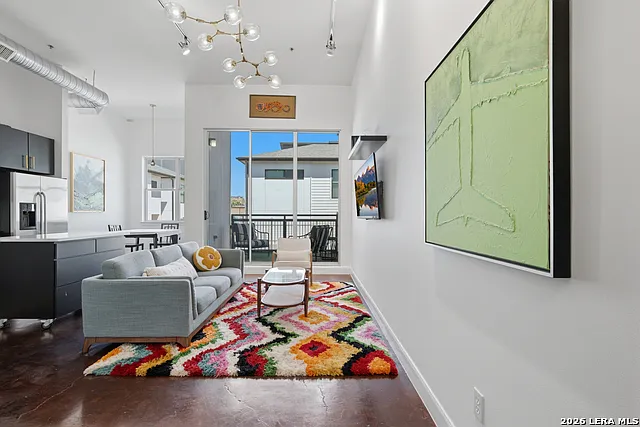 831 S Flores #3114 — Photo 1