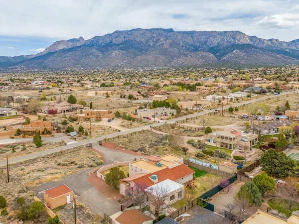 12300 Santa Monica Ave NE, Albuquerque, NM 87122