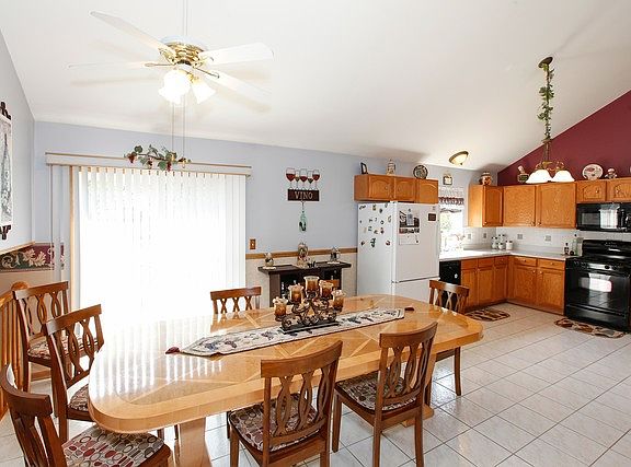 5th image of 14353 S Surrey Ct