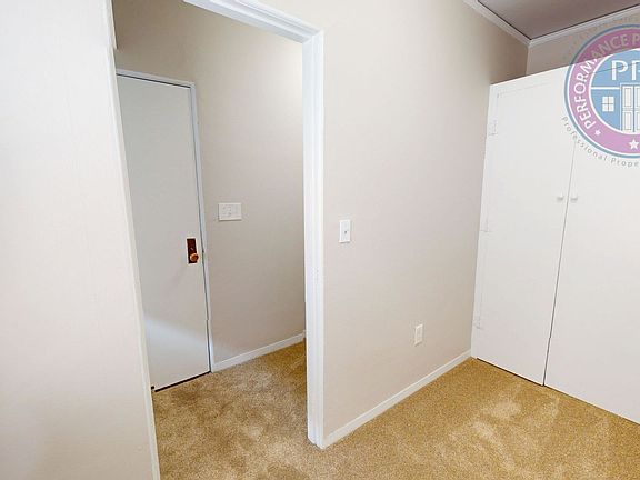 2nd image of 2222 NE Pacific St #H