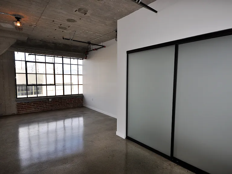 The Walnut Building — Photo 17