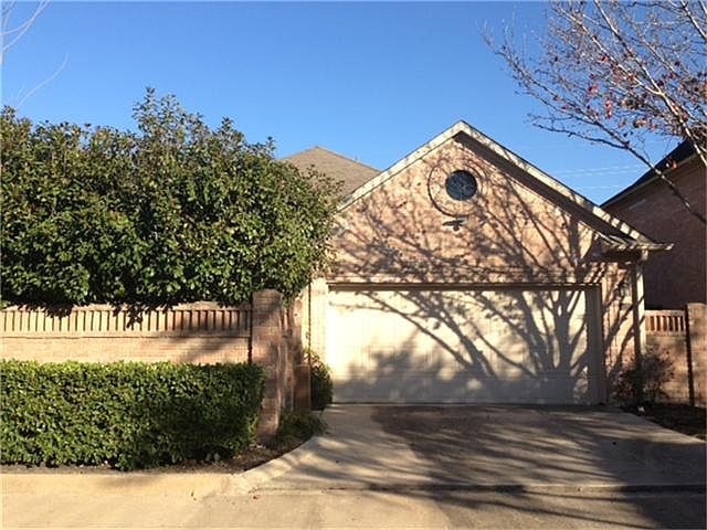 1st image of 6842 Oakwood Trace Ct