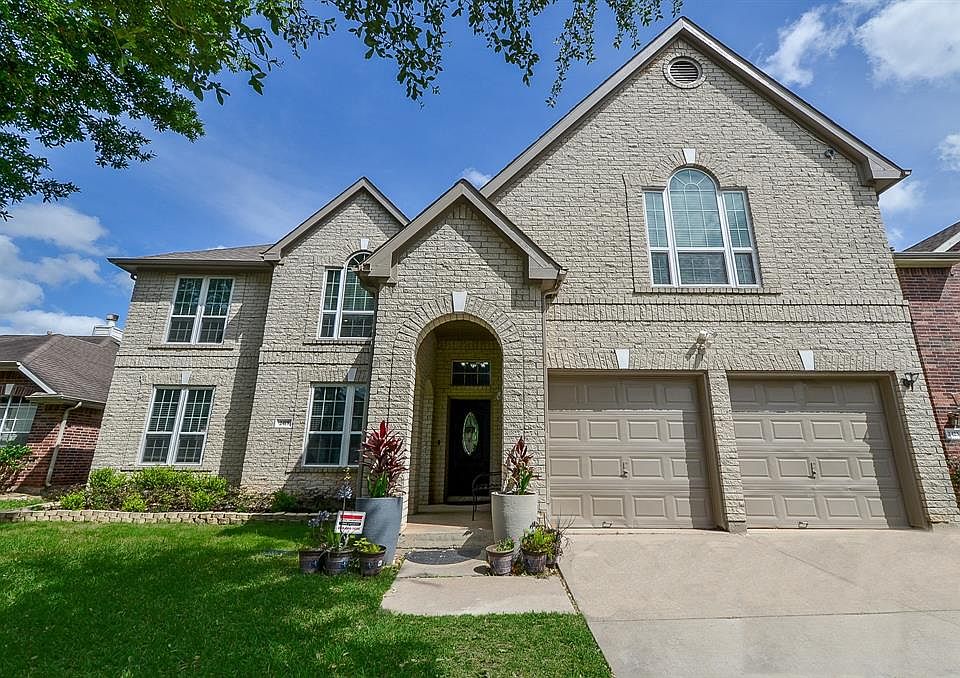 1st image of 2419 Waterwood Dr