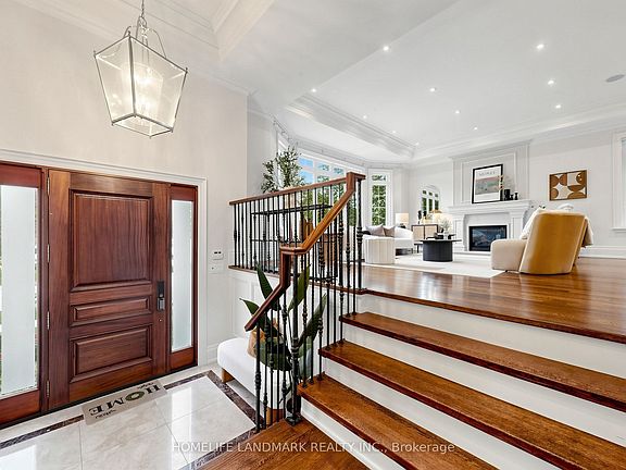 4th image of 120 Estelle Ave