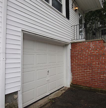3rd image of 51 Blue Hill Terrace St
