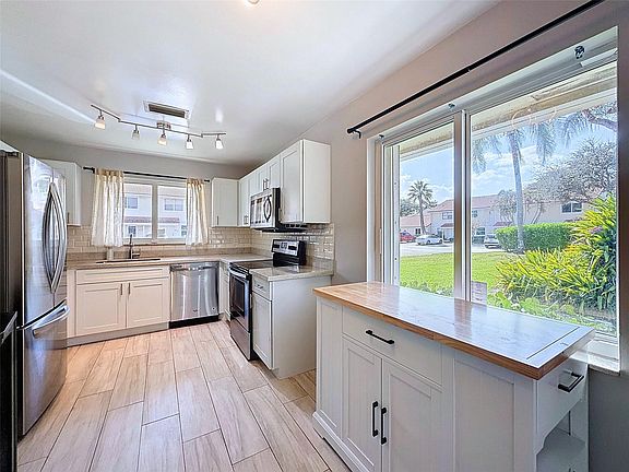 5th image of 6361 Walk Circle