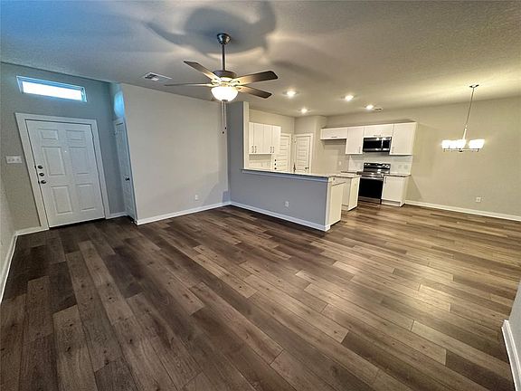 4th image of 9748 Grosbeak Ln