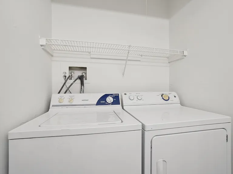 Kimberly Club Apartments — Photo 46