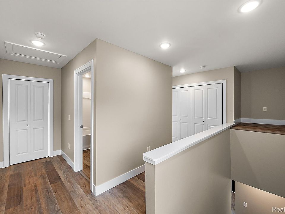 23376 Vassar Ave, photo 26