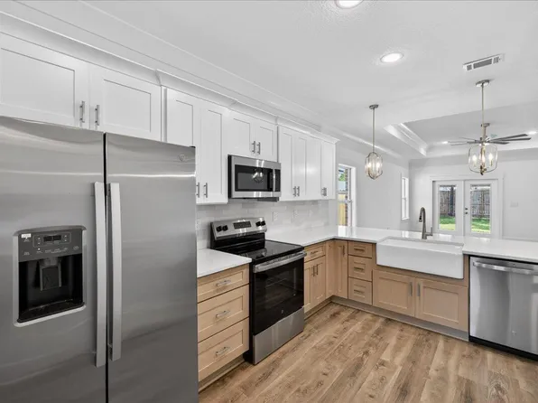 1607B 26th St, Niceville, FL 32578