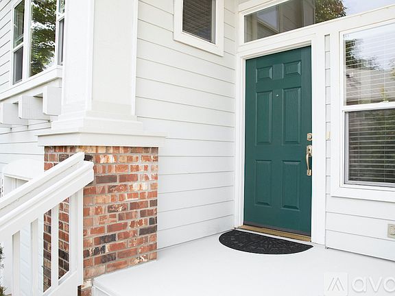 2nd image of 15151 NE 8th Pl