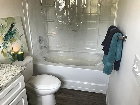 2nd image of 3028 NE Shades Valley Ln