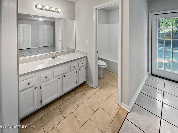 5th image of 9964 SOMERSET GROVE Lane