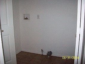 Longview Washer Dryer hookup