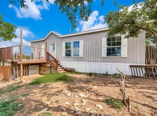 324 29th St E, Lakehills, TX 78063