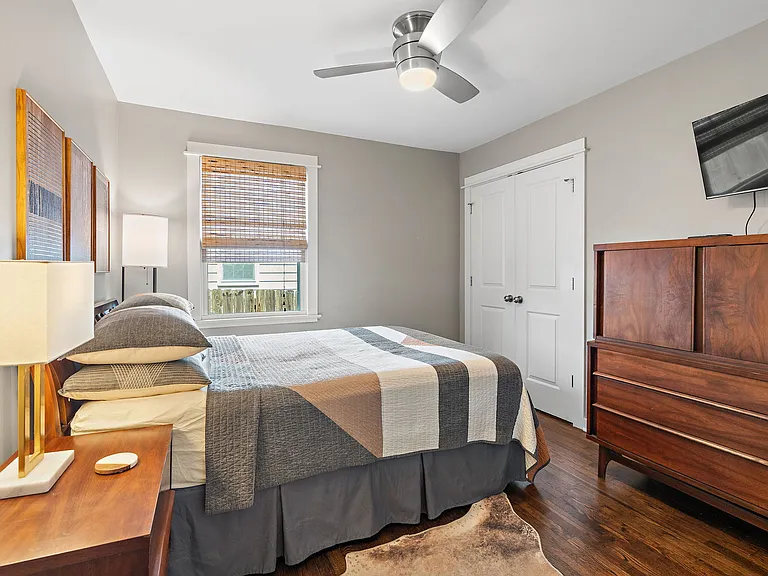 2706 Deerfield Dr — Photo 11