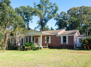 950 Byrneville Rd, Century, FL 32535