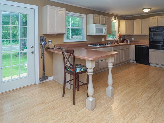 326 South Wattles Rd-105