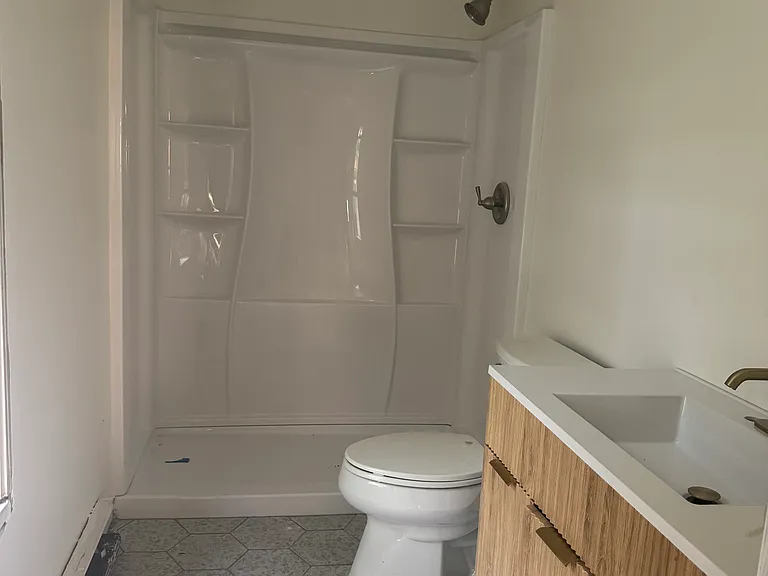 Lorraine Ct — Photo 2