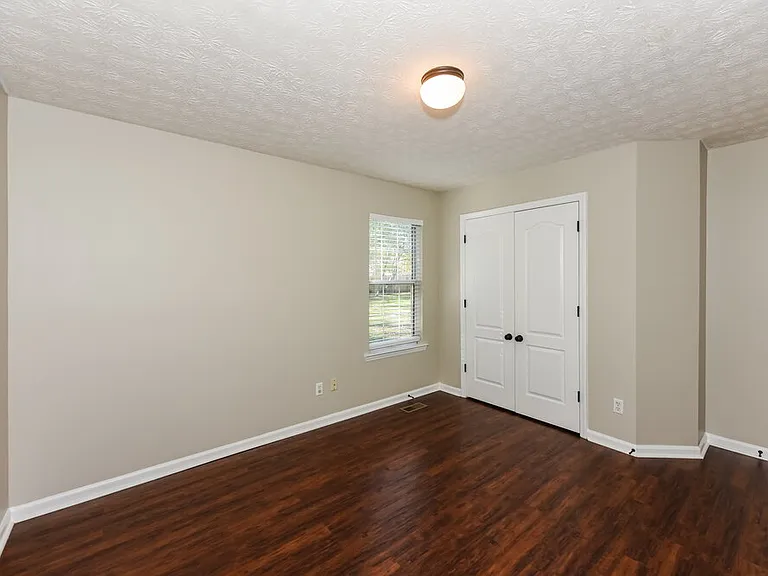 2403 Sawmill St — Photo 14