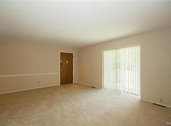 5th image of 2535 Senator Ct Unit B