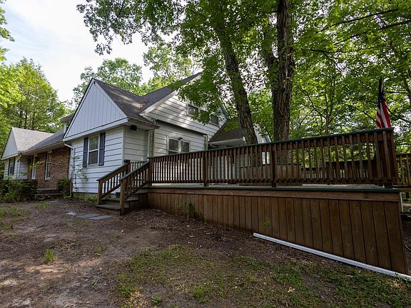 2nd image of 6080 Birch St