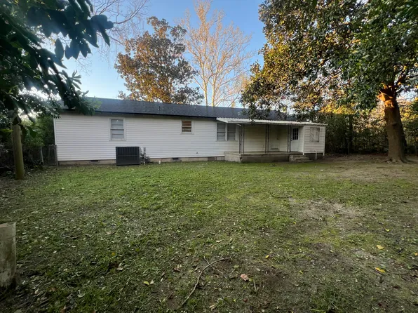 5748 Farrow Rd, Columbia, SC 29203