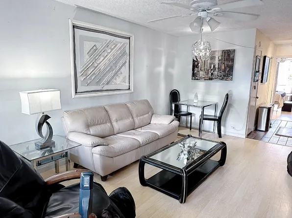 425 Ena Rd APT 204C, Honolulu, HI 96815