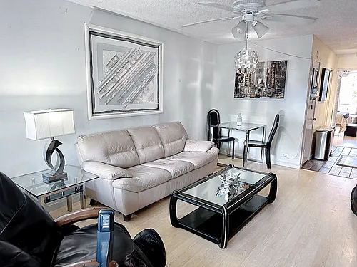 425 Ena Rd #204C Photo 1
