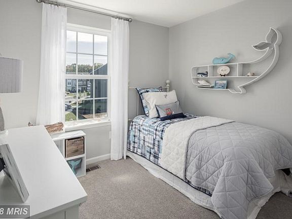 3rd image of 43778 Winterberry Way