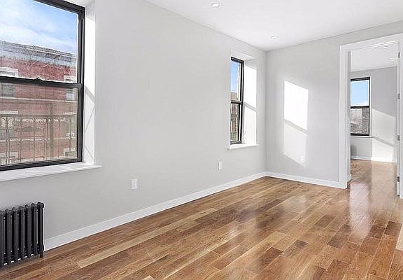 2nd image of 490A Jefferson Ave #4B