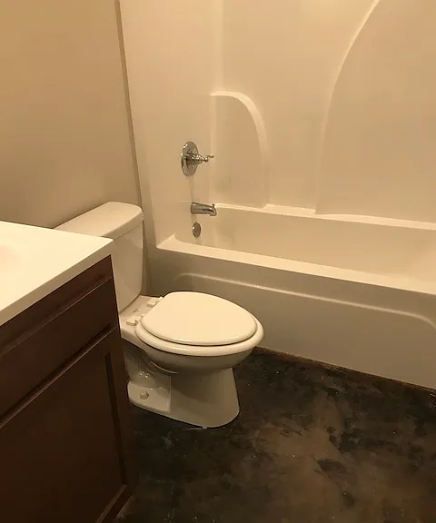 185 Brownlee Rd #14 — Photo 31