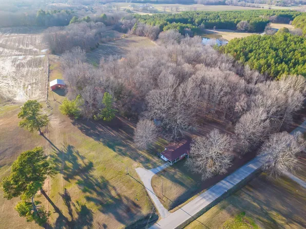 2055 New Friendship Rd, Beech Bluff, TN 38313