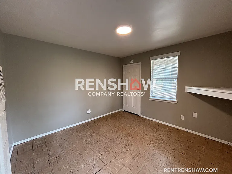 1840 Marjorie St — Photo 8