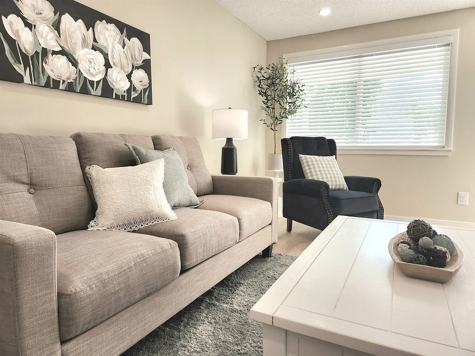 2 bed, 2.0 bath, $2,310 — Photo 2