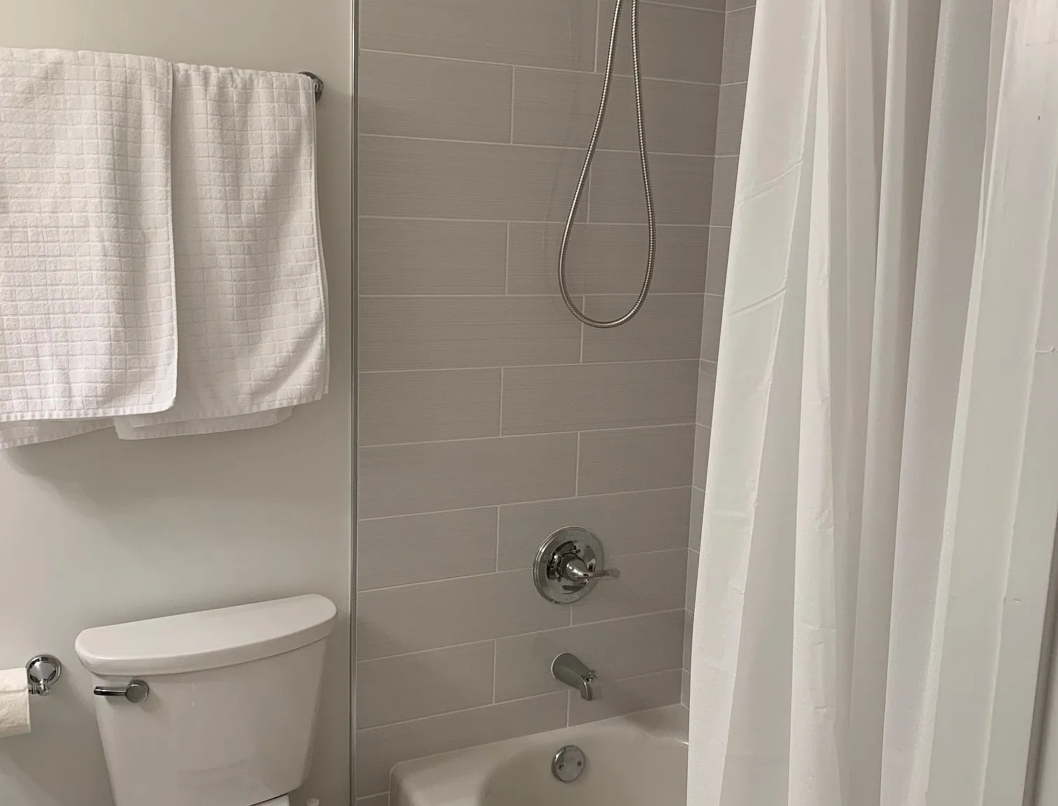 1 bed, 320 sqft, $1,450 — Photo 4