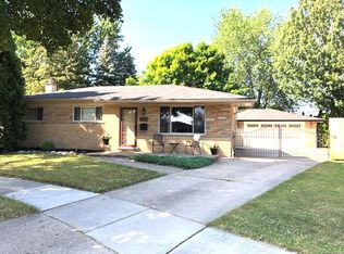 32059 Eiffel Ct, Warren, MI 48088