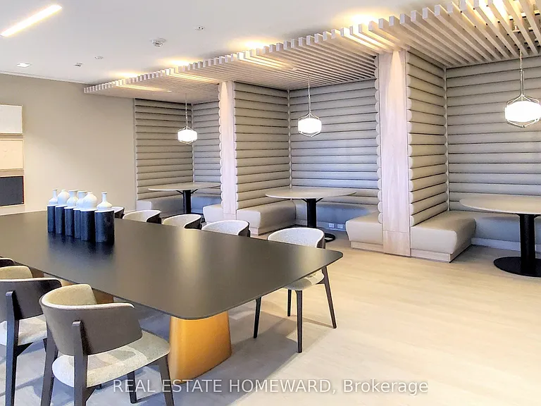 2020 Bathurst St #502 — Photo 36