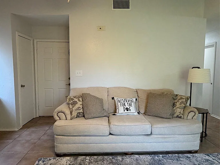 16010 Fitchburg Cir — Photo 2