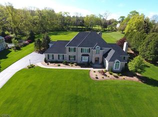 44 Deire Dr, Sparta, NJ 07871