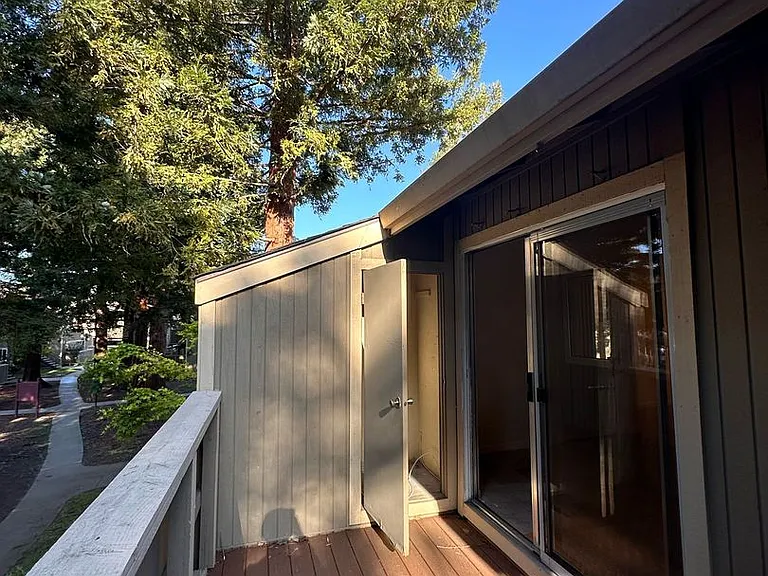 3395 Foxtail Ter — Photo 15
