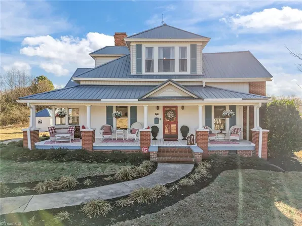 5182 Foushee Rd, Ramseur, NC 27316