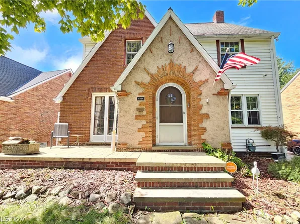 6454 S Canterbury Rd, Parma, OH 44129